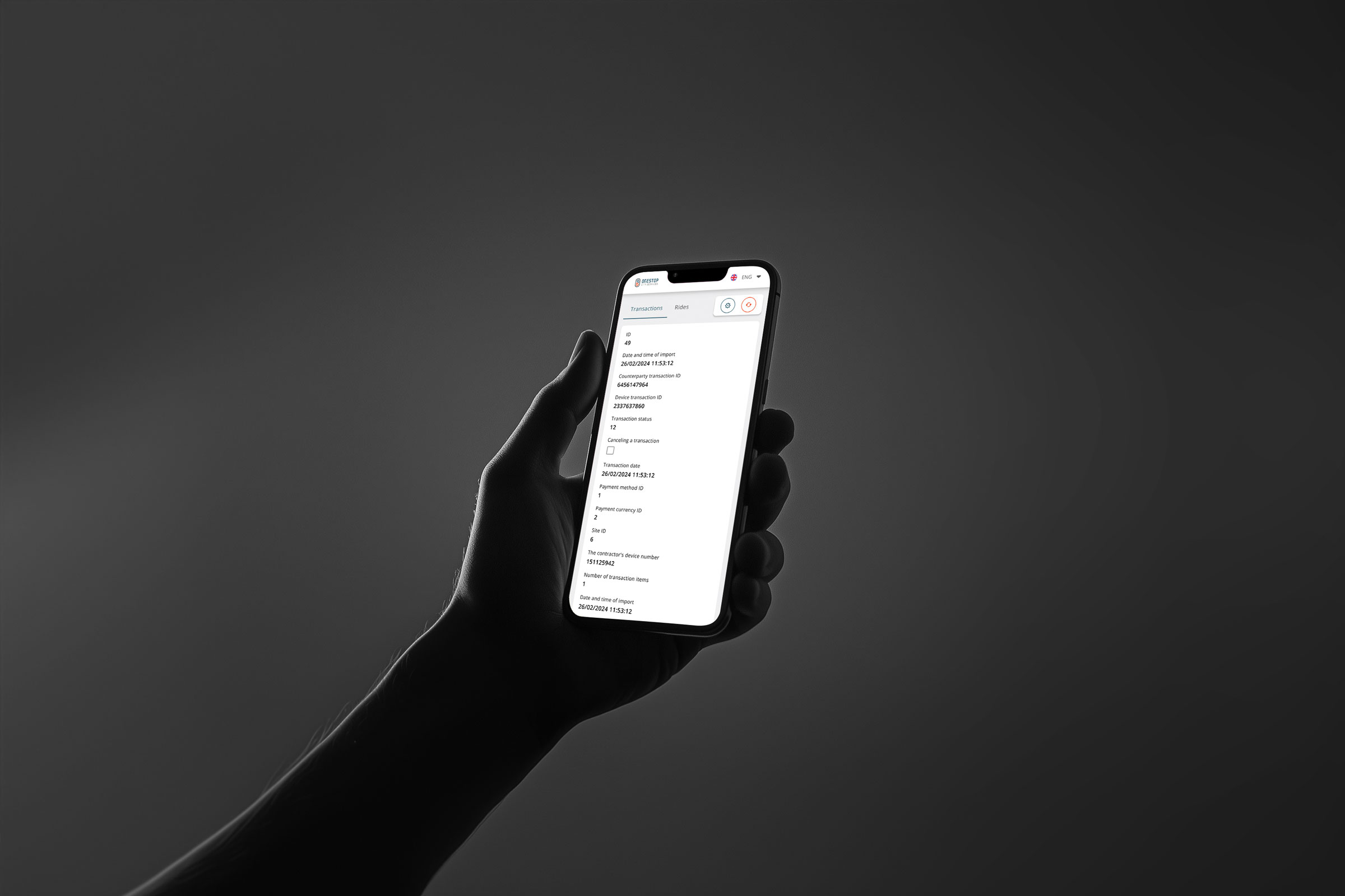 opt-www-mobile-mockup-realistic-3d-black-hand-02